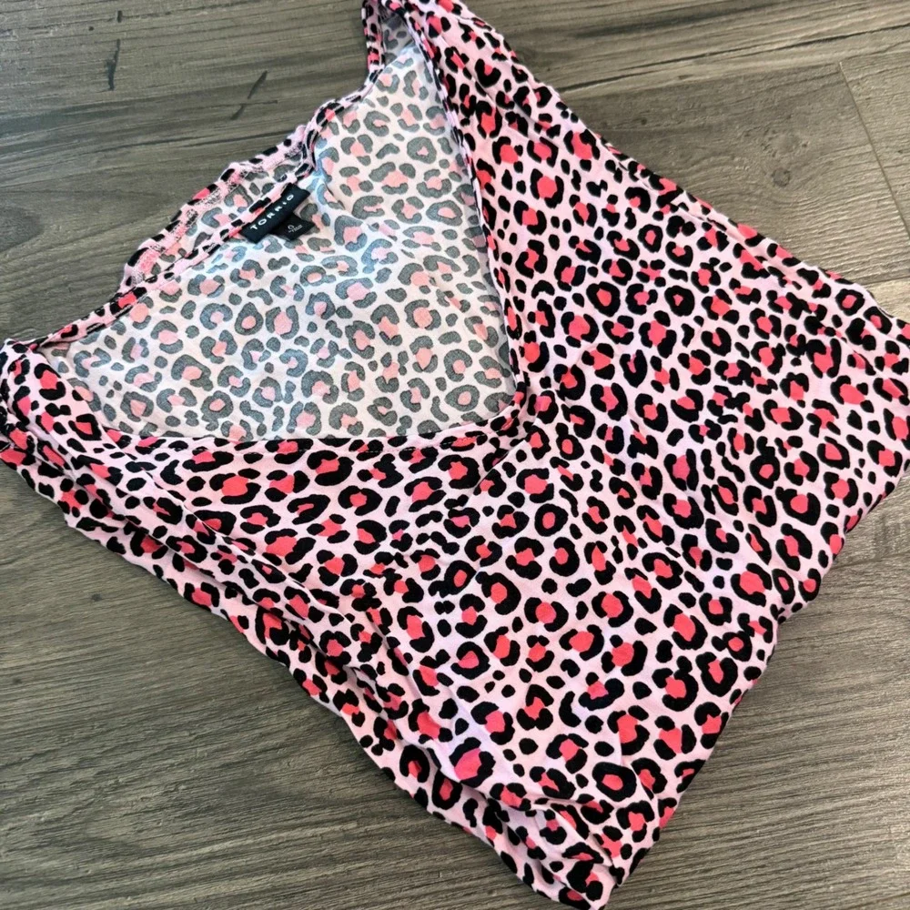 Torrid Womens 0 Pink Leopard Print V-Neck Tank Top Sleeveless Animal Print Rayon